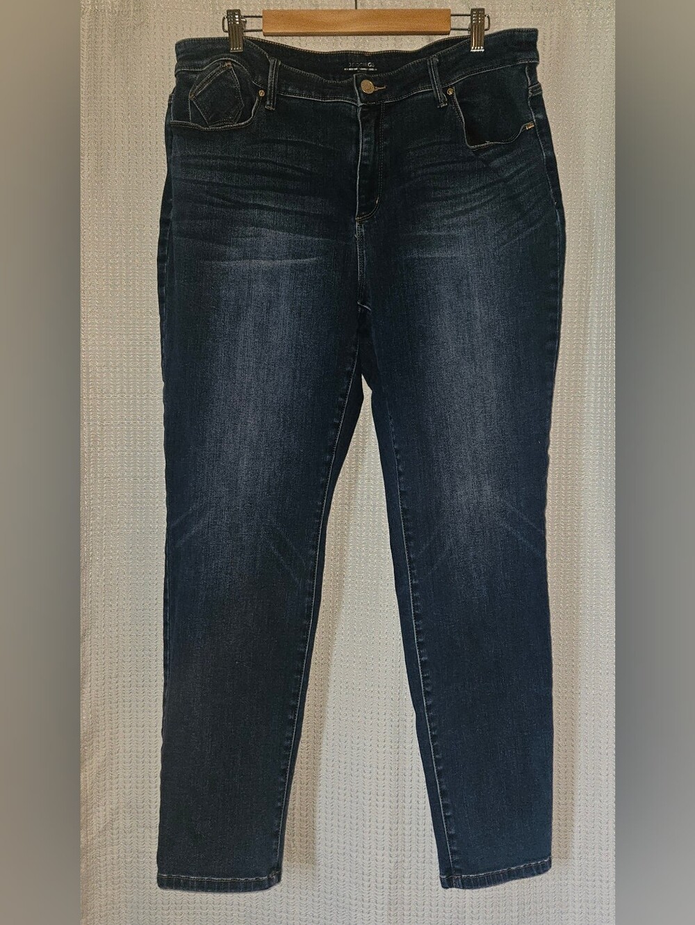 Chico's Medium Wash Jegging Jeans Size 16